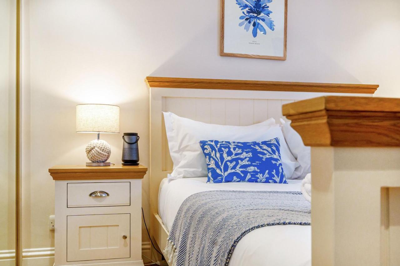 Carbis Bay - Luxury 3 Bed Penthouse Apartment With Sea Views Parking Sauna Balcony 외부 사진