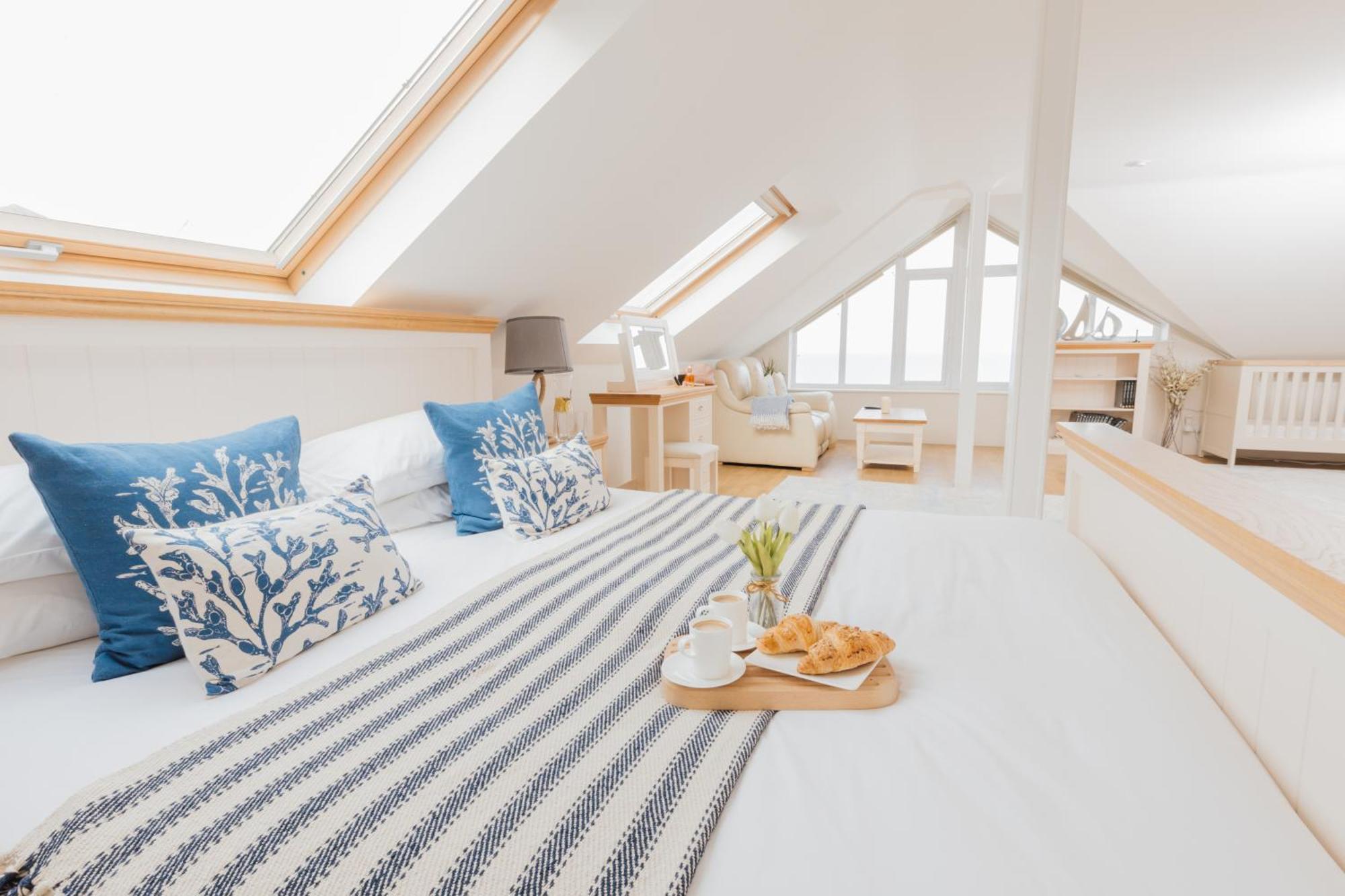 Carbis Bay - Luxury 3 Bed Penthouse Apartment With Sea Views Parking Sauna Balcony 외부 사진